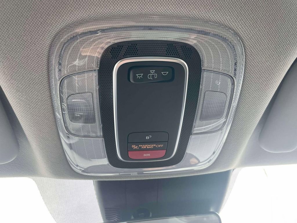 Used 2023 Hyundai Elantra SEL image 30