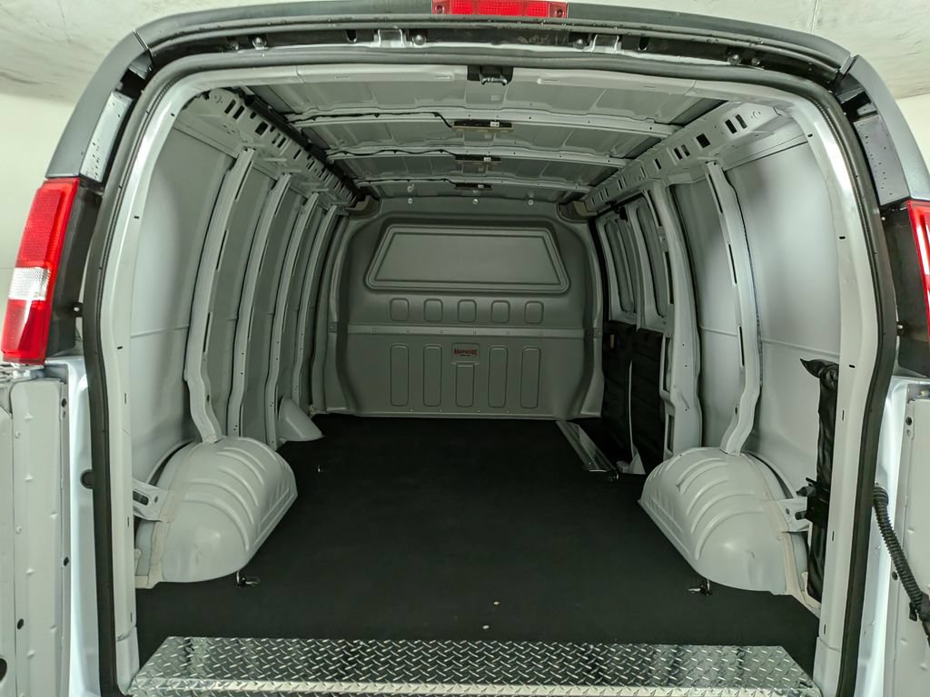 New 2026 Chevrolet Express 2500 w/ Driver Convenience Package RWD image 9