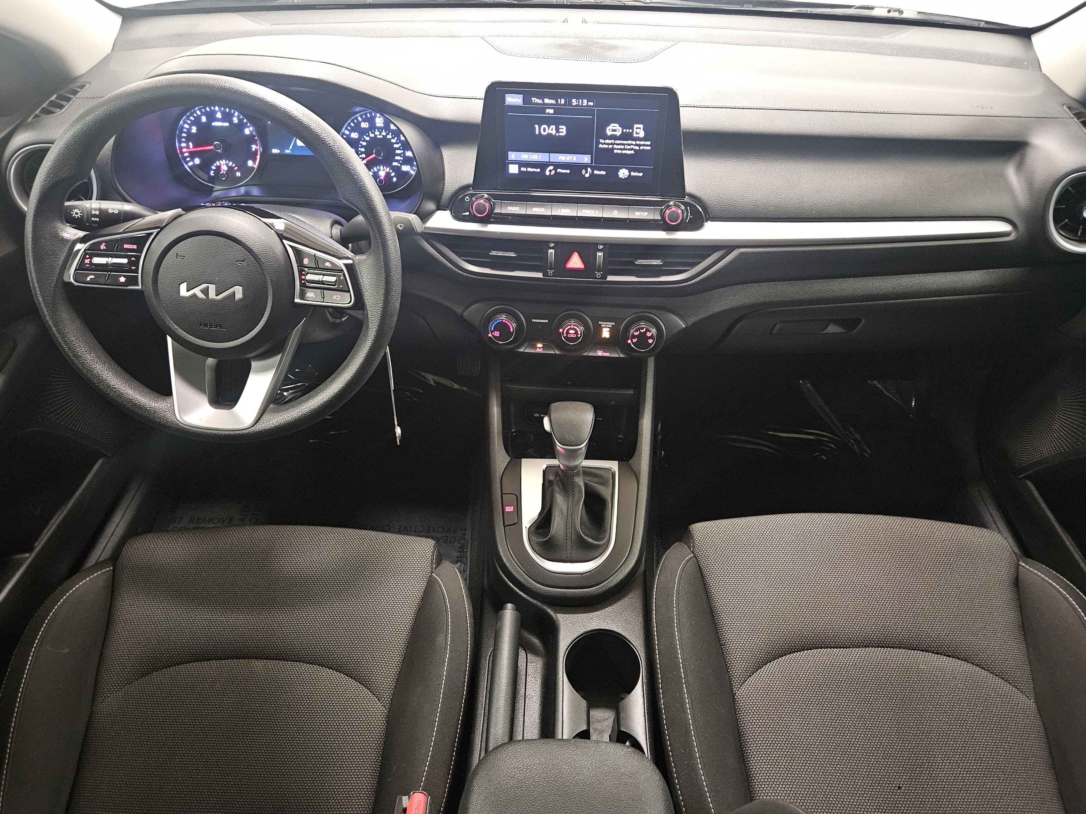 Used 2023 Kia Forte LXS w/ LXS Technology Package image 13