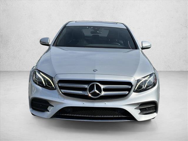 Used 2017 Mercedes-Benz E 300 4MATIC image 2