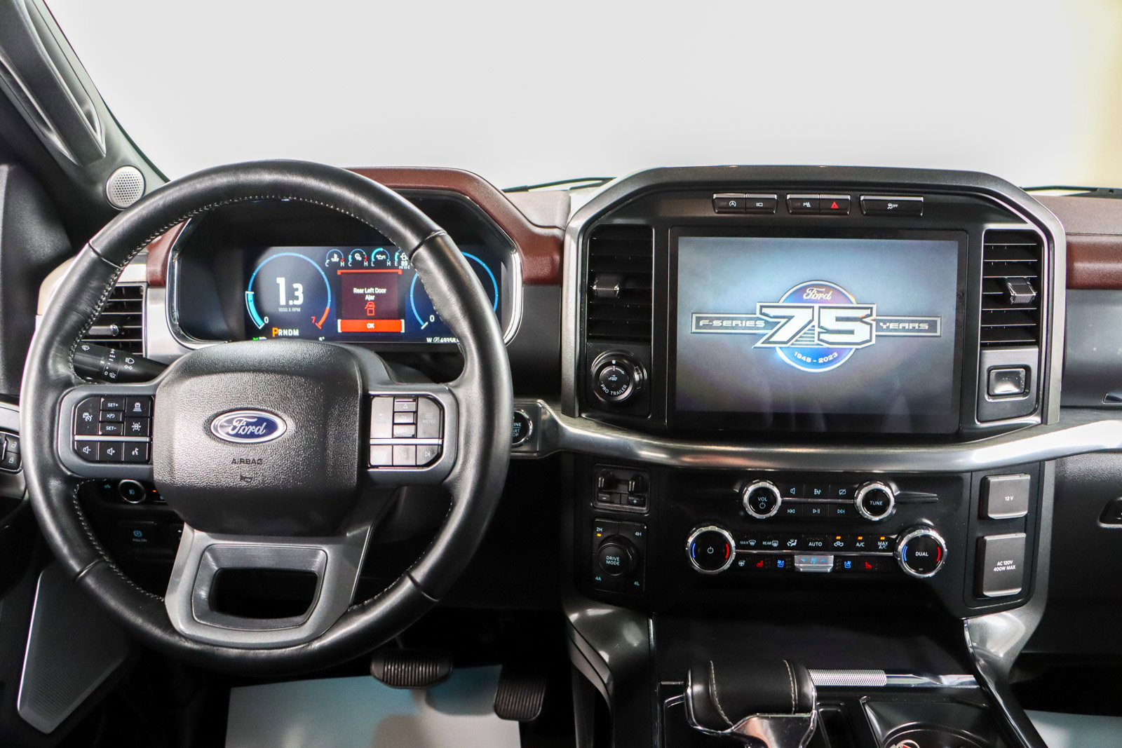 Used 2023 Ford F150 Lariat w/ Equipment Group 502A High image 19
