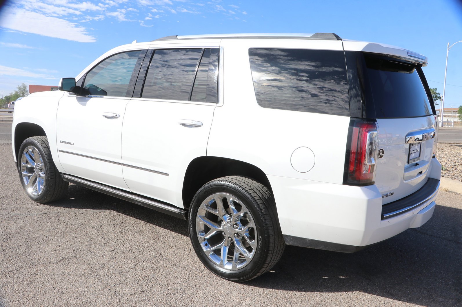 Used 2019 GMC Yukon Denali w/ Denali Ultimate Package image 5