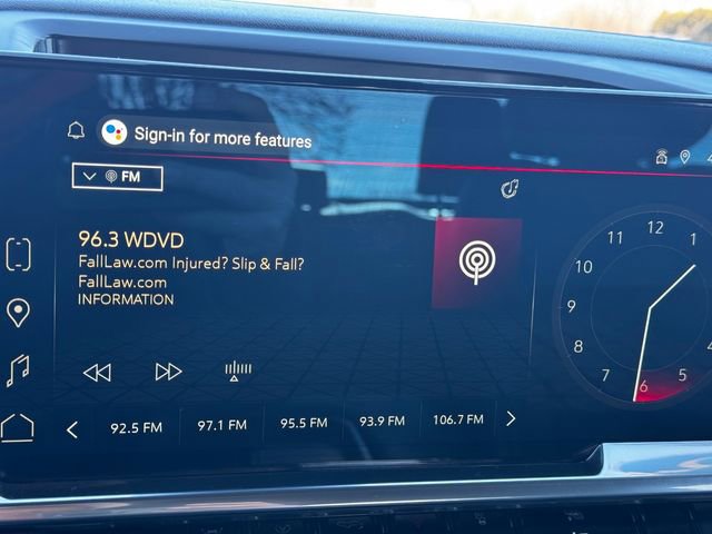 Used 2025 GMC Sierra 1500 SLT image 31