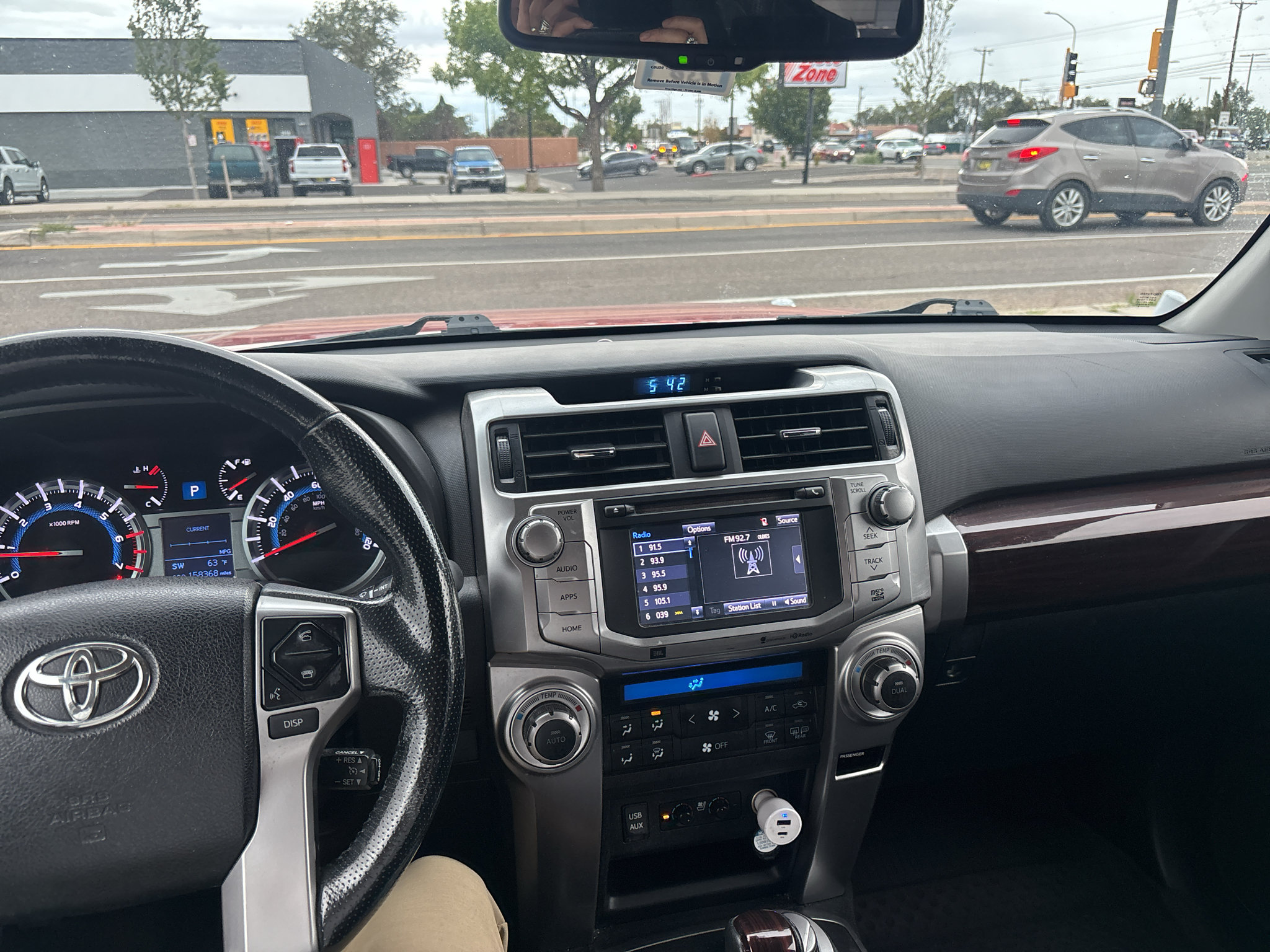 Used 2016 Toyota 4Runner Limited AWD/4WD image 4