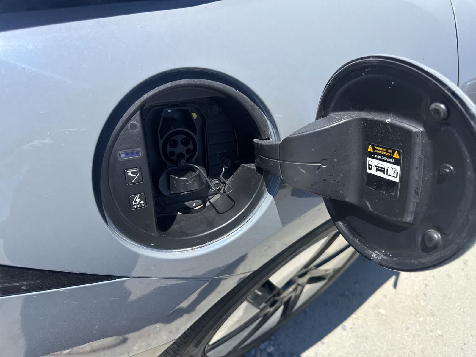 Used 2024 Hyundai Ioniq 6 SE RWD image 14