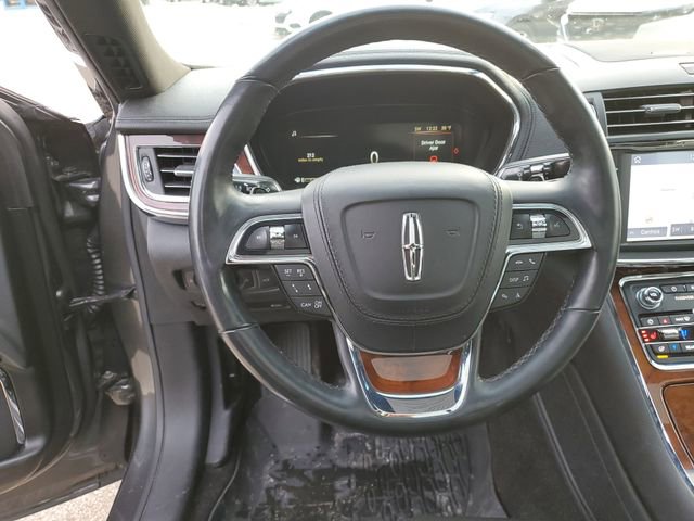 Used 2019 Lincoln Continental Select w/ Continental Climate Package image 27