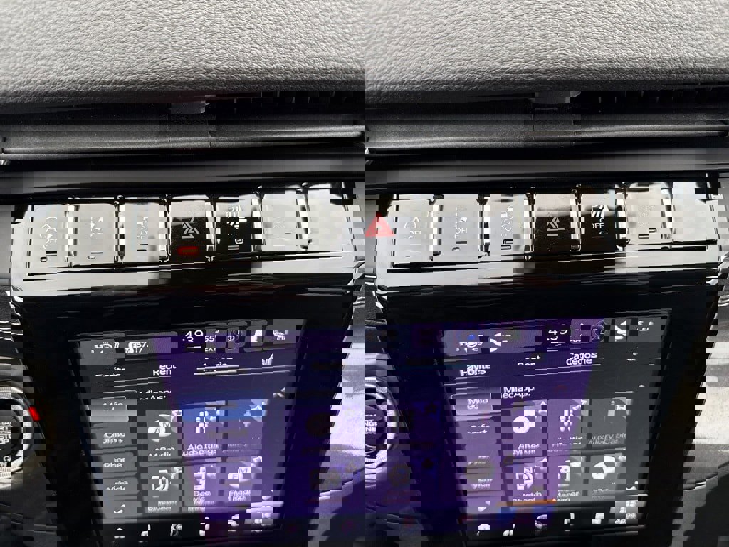 Used 2022 Jeep Grand Cherokee L Laredo w/ Luxury Tech Group I image 16