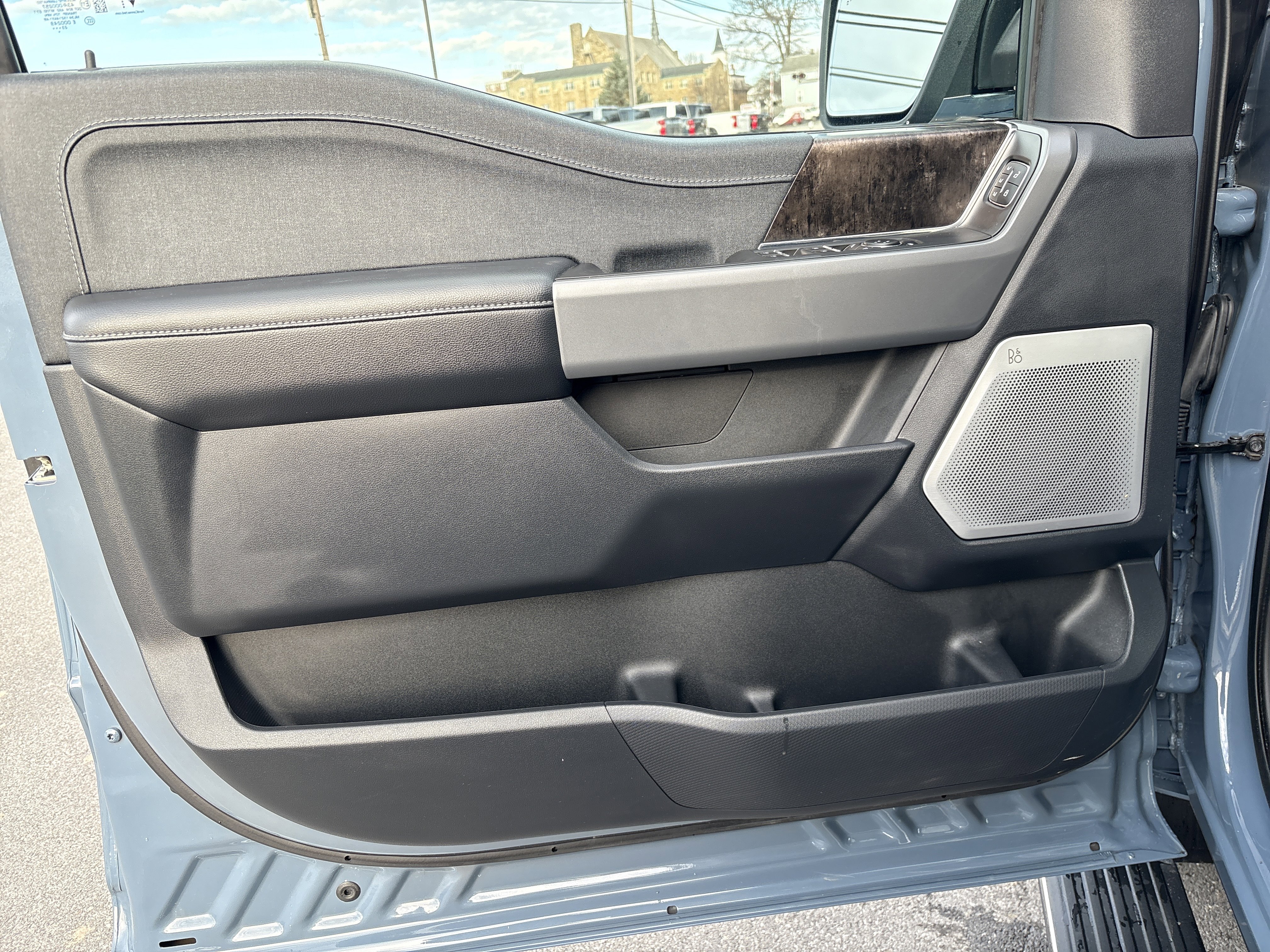 Used 2023 Ford F150 Lariat w/ Equipment Group 502A High image 15