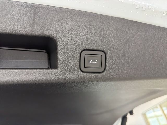 New 2026 Chevrolet Traverse High Country image 27