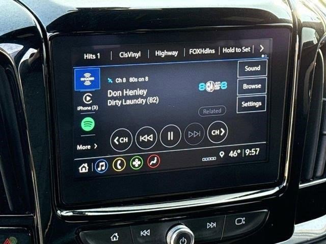 Used 2023 Chevrolet Traverse LT image 19