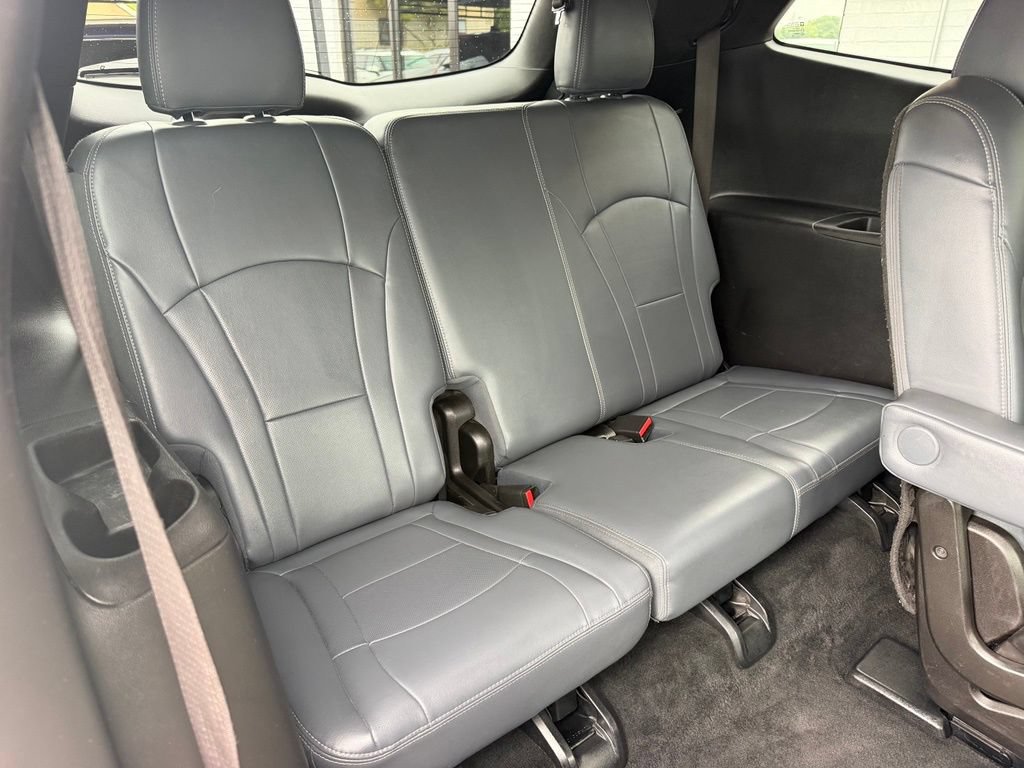 Used 2022 Buick Enclave Premium AWD/4WD image 12