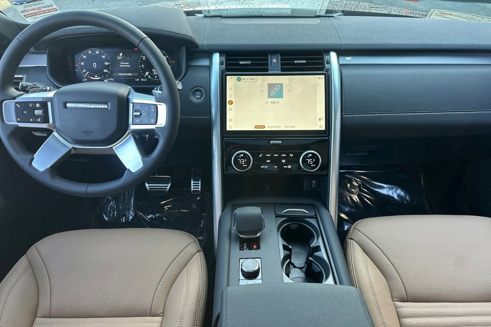 New 2026 Land Rover Discovery Limited Edition AWD/4WD image 12