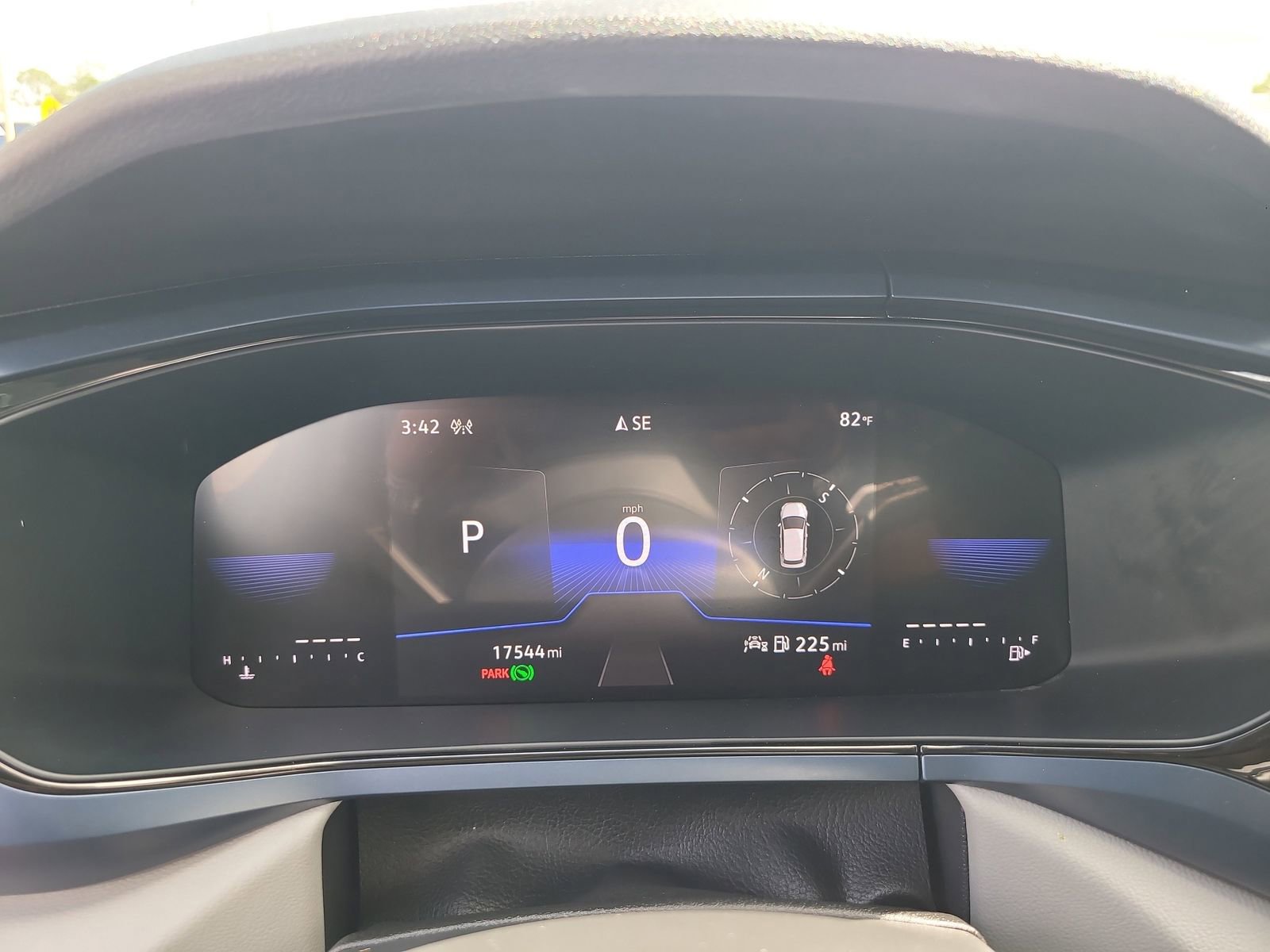 Used 2024 Volkswagen Taos SE image 30