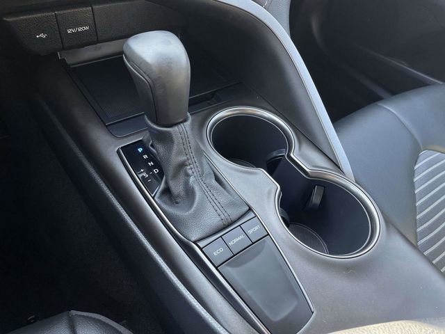 Used 2022 Toyota Camry SE image 31