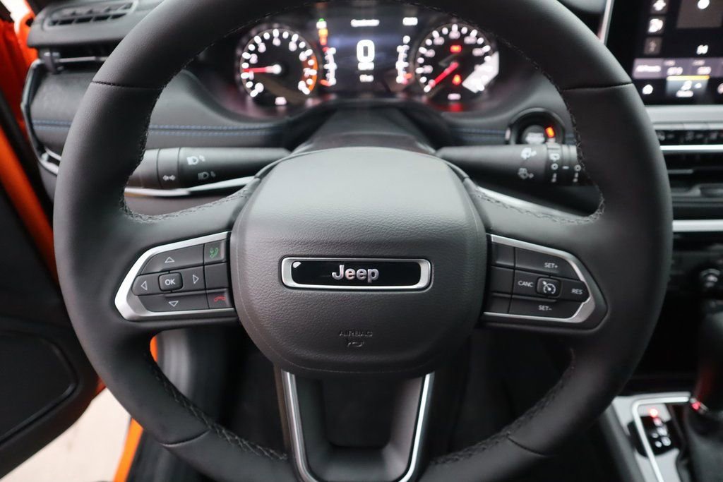 New 2026 Jeep Compass Latitude AWD/4WD image 3