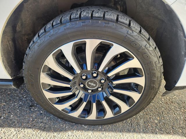 Certified 2022 Lincoln Navigator L Black Label image 21