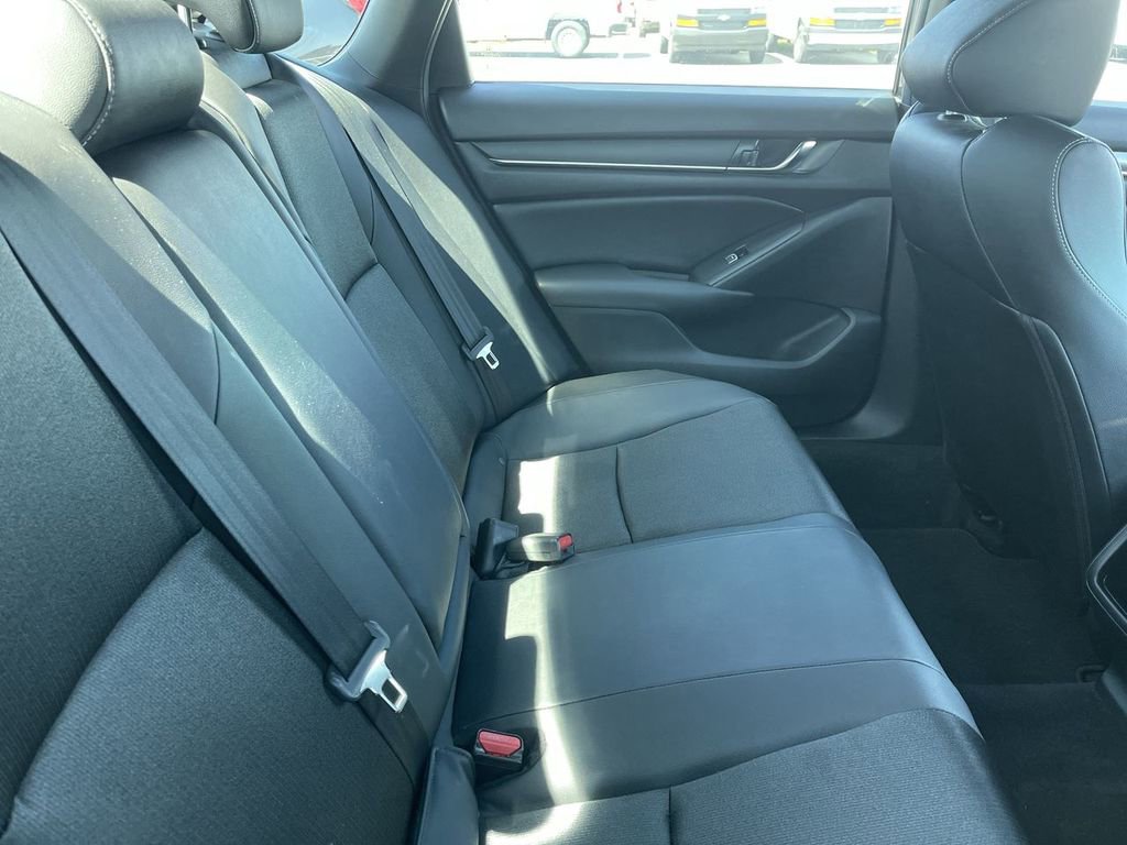 Used 2019 Honda Accord Sport image 10
