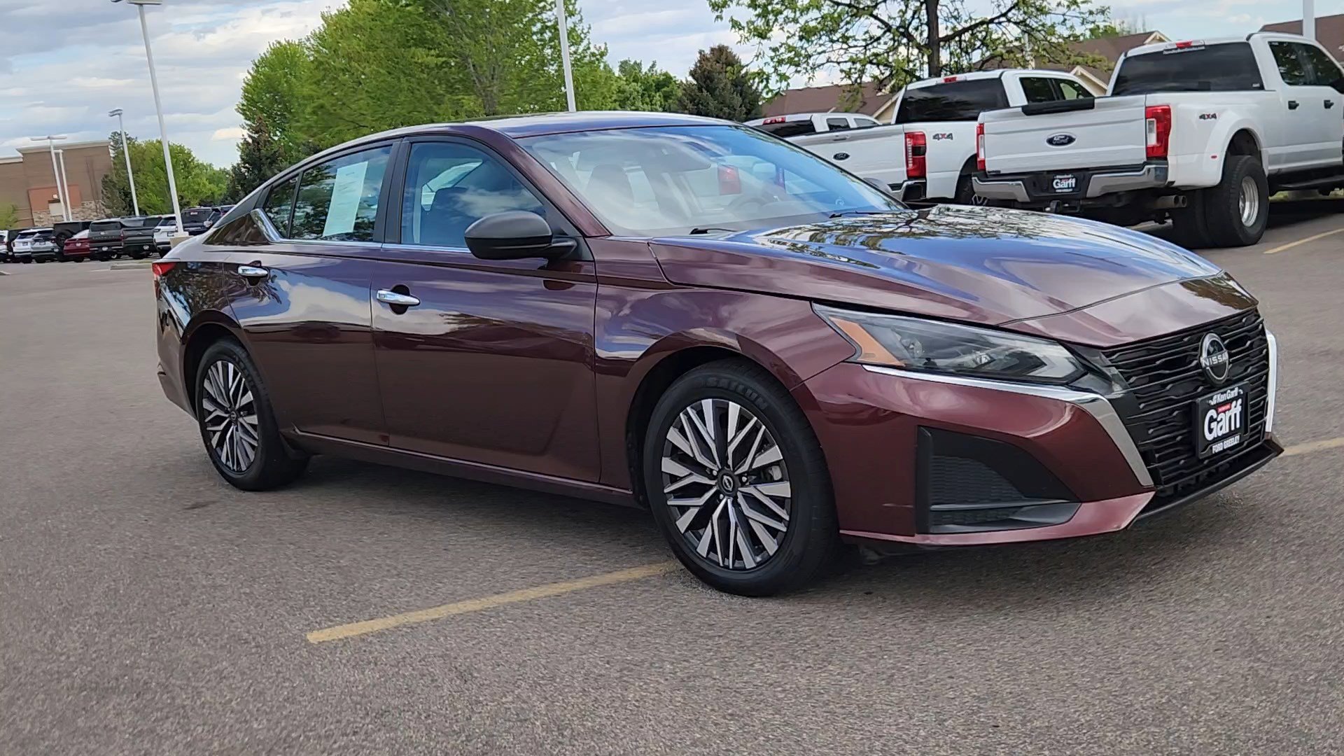 Used 2024 Nissan Altima 2.5 SV FWD image 7