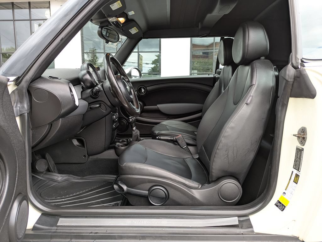 Used 2011 MINI Cooper Convertible FWD image 12