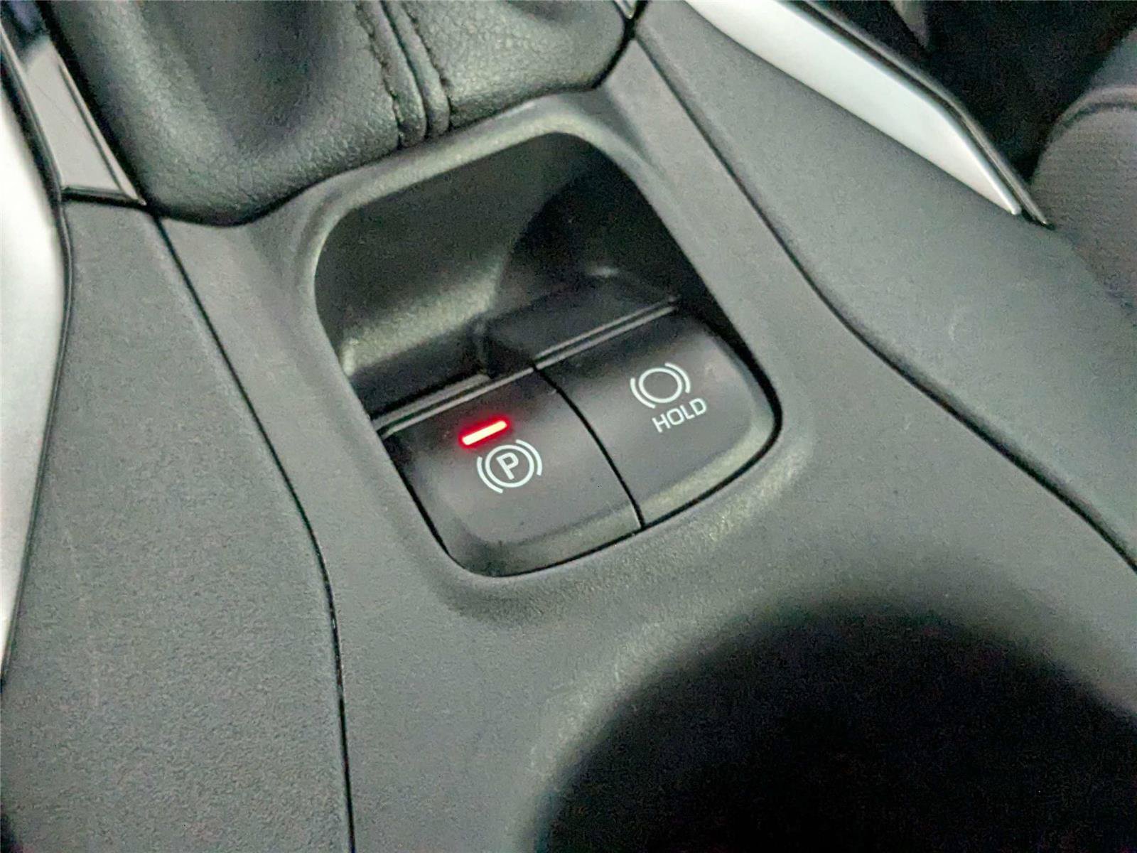 Used 2024 Toyota Corolla Cross AWD Hybrid image 25