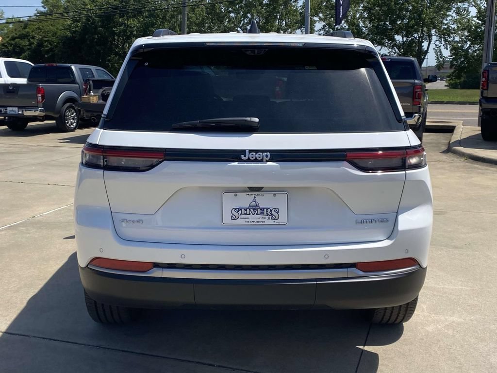 New 2026 Jeep Grand Cherokee Limited w/ Luxury Tech Group II AWD/4WD image 35