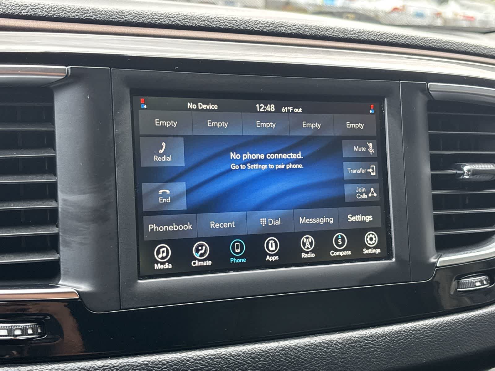 Certified 2020 Chrysler Voyager Lxi FWD image 18