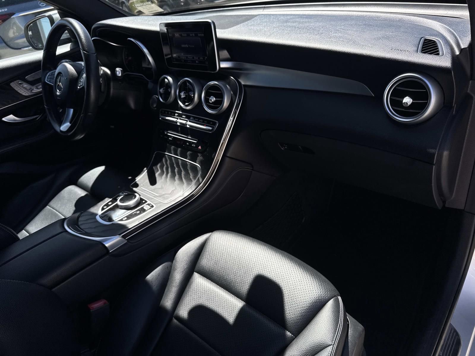 Used 2018 Mercedes-Benz GLC 300 image 11