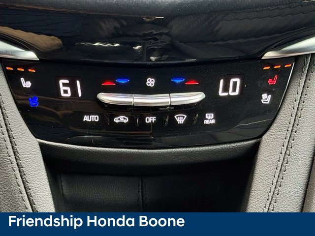 Used 2024 Cadillac XT6 Sport w/ Technology Package AWD/4WD image 27