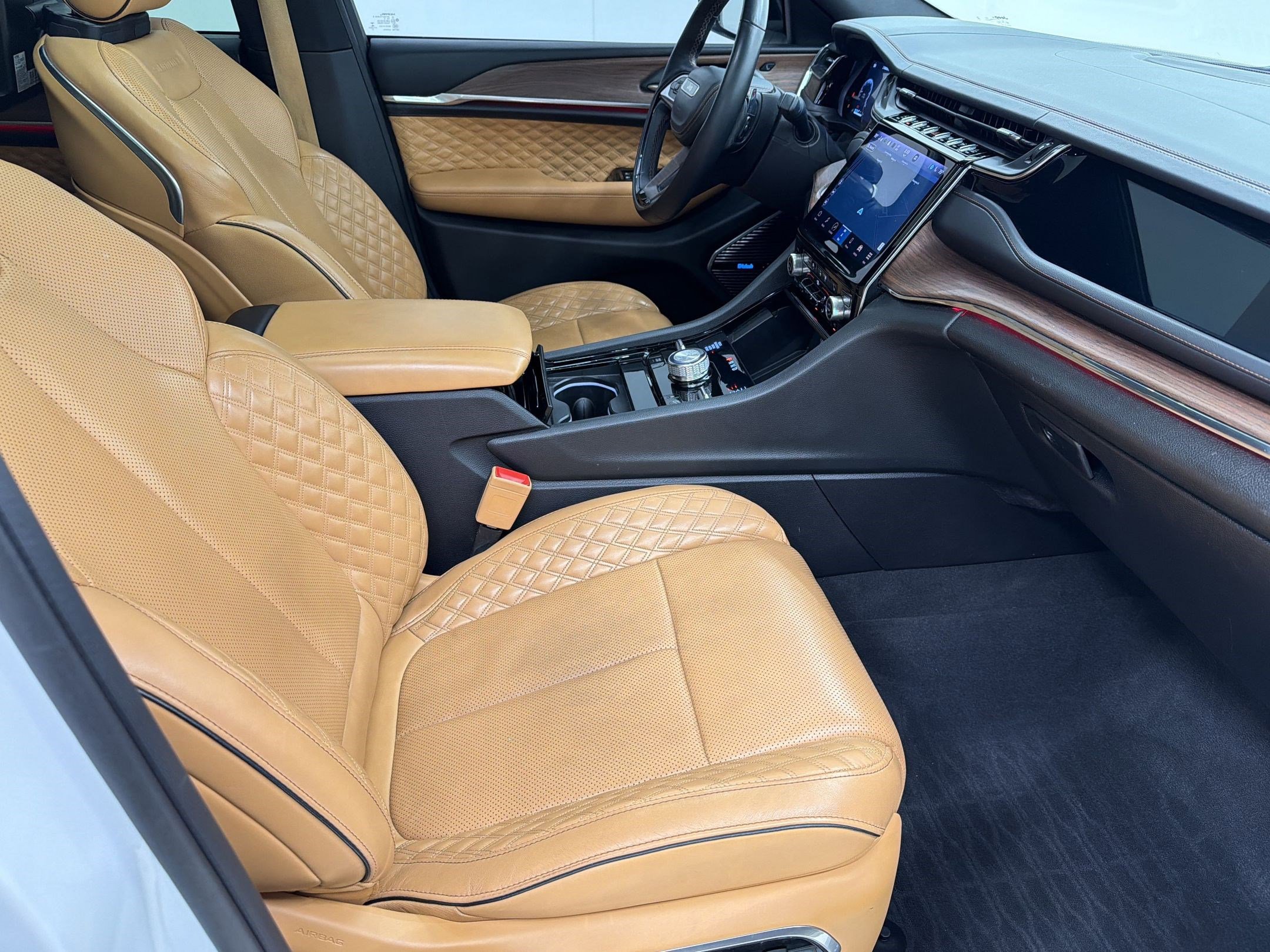 Used 2023 Jeep Grand Cherokee L Summit w/ Advanced Protech Group IV image 34