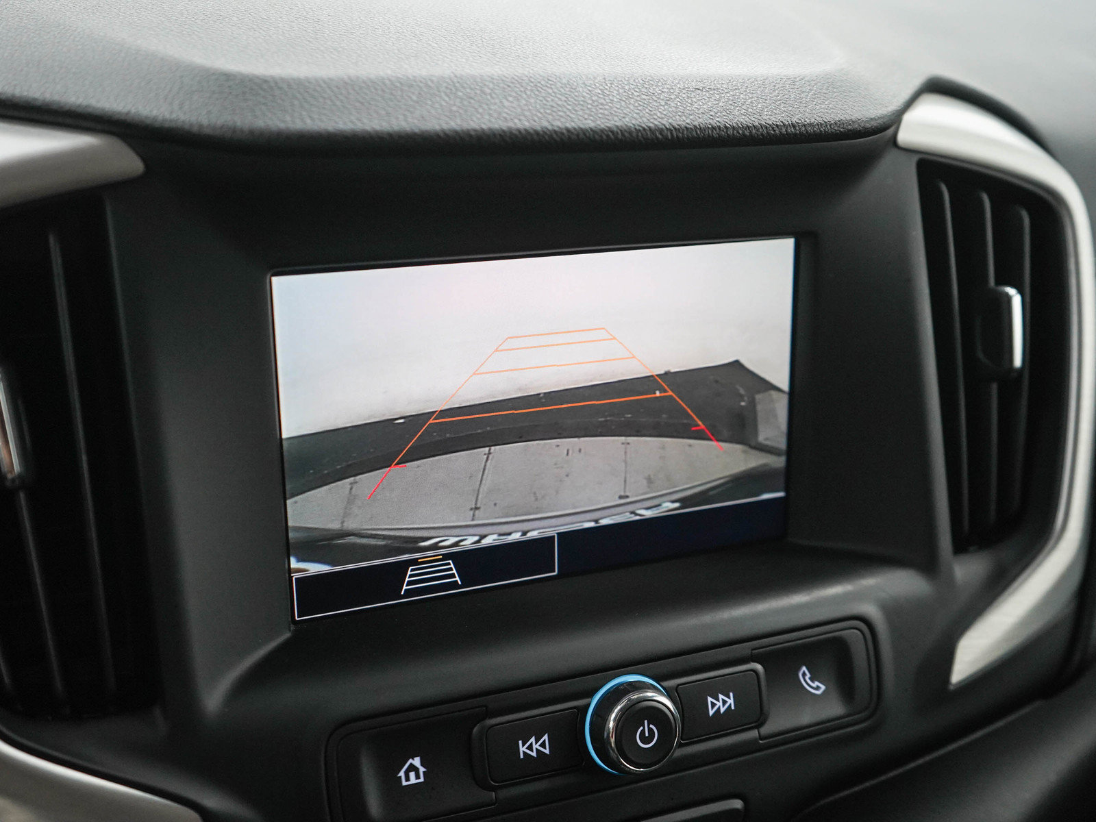 Used 2024 GMC Terrain SLE FWD image 21