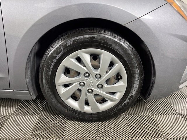 Used 2019 Hyundai Elantra SE FWD image 9