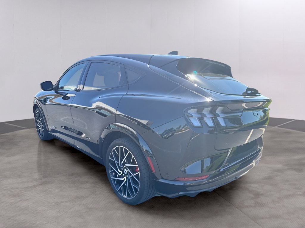 Used 2022 Ford Mustang Mach-E GT w/ GT Performance Edition AWD/4WD image 3