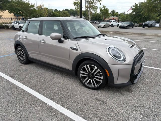 Used 2022 MINI Cooper S FWD image 5