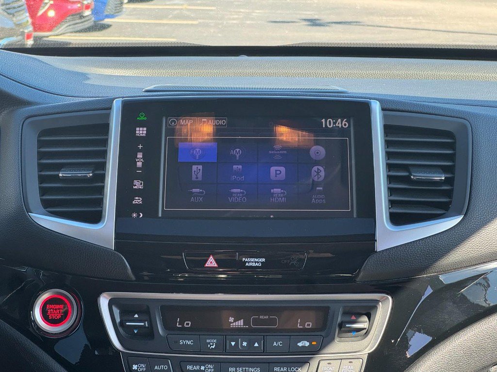 Used 2016 Honda Pilot Touring image 21