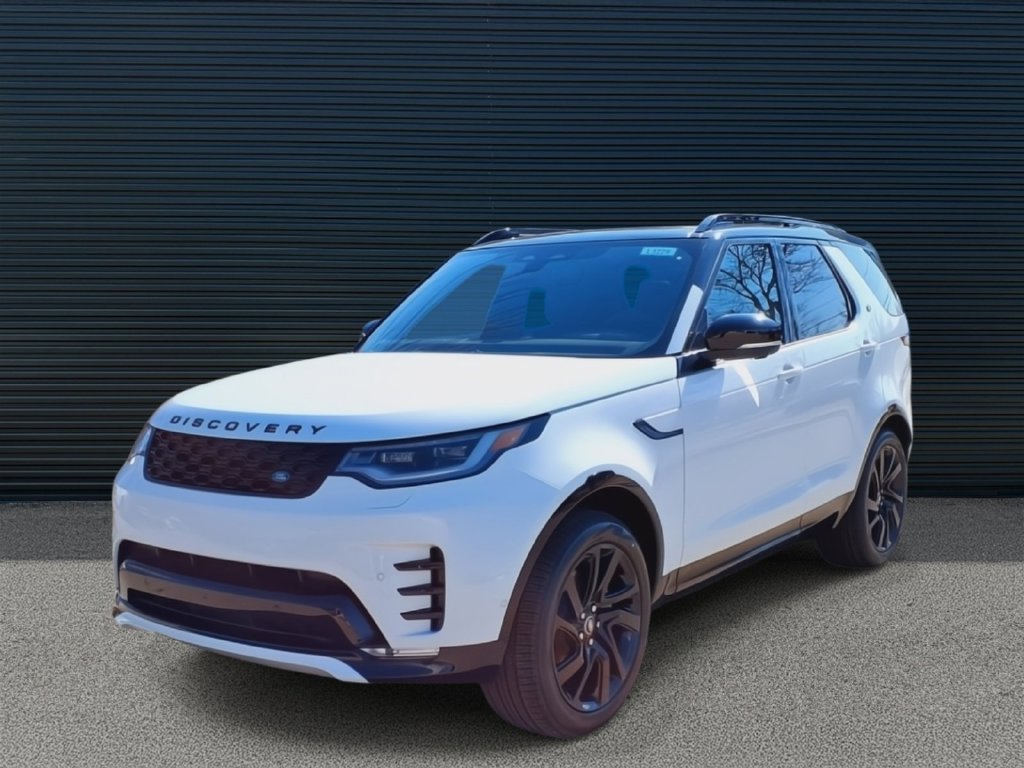 Certified 2025 Land Rover Discovery Dynamic SE AWD/4WD image 1