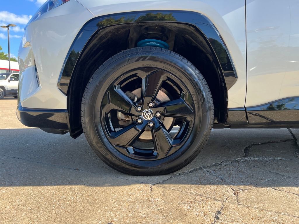 Used 2021 Toyota RAV4 XSE w/ XSE Grade Weather Package image 20