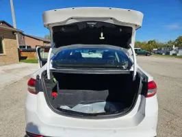 Used 2018 Ford Fusion SE w/ Equipment Group 602A image 6