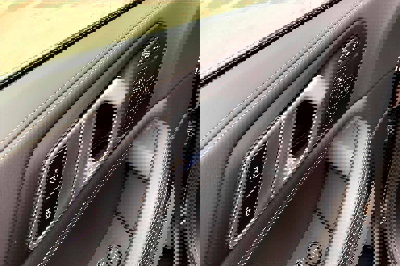 New 2026 BMW X6 M60i image 18