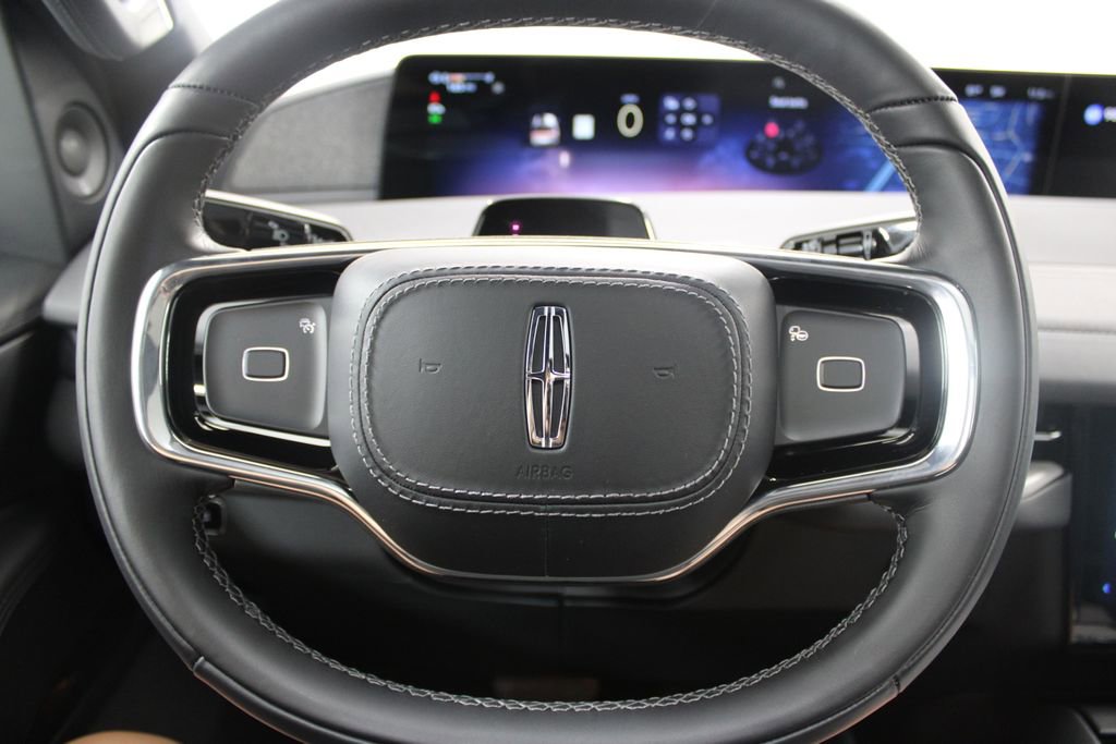 New 2025 Lincoln Navigator Reserve w/ Jet Appearance Package image 39