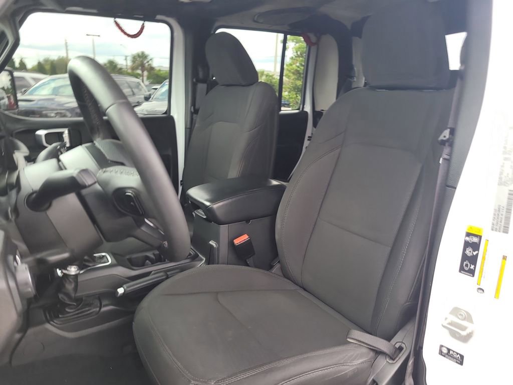 Used 2023 Jeep Gladiator Sport image 16