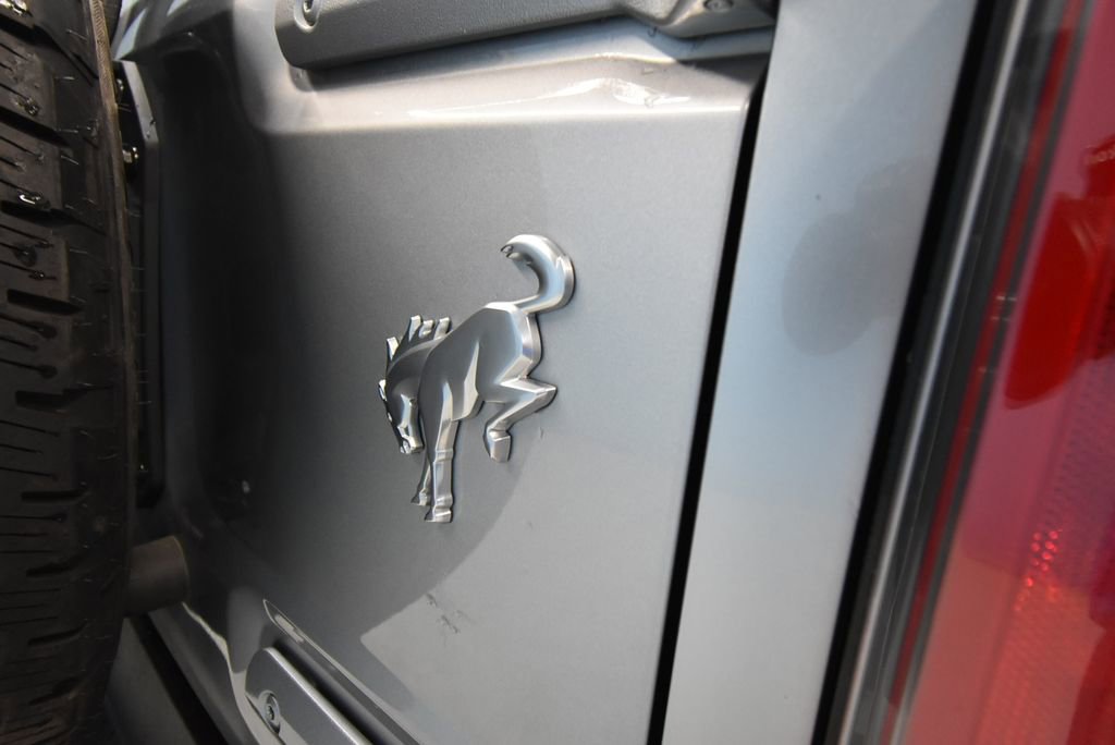 Used 2022 Ford Bronco Outer Banks image 39