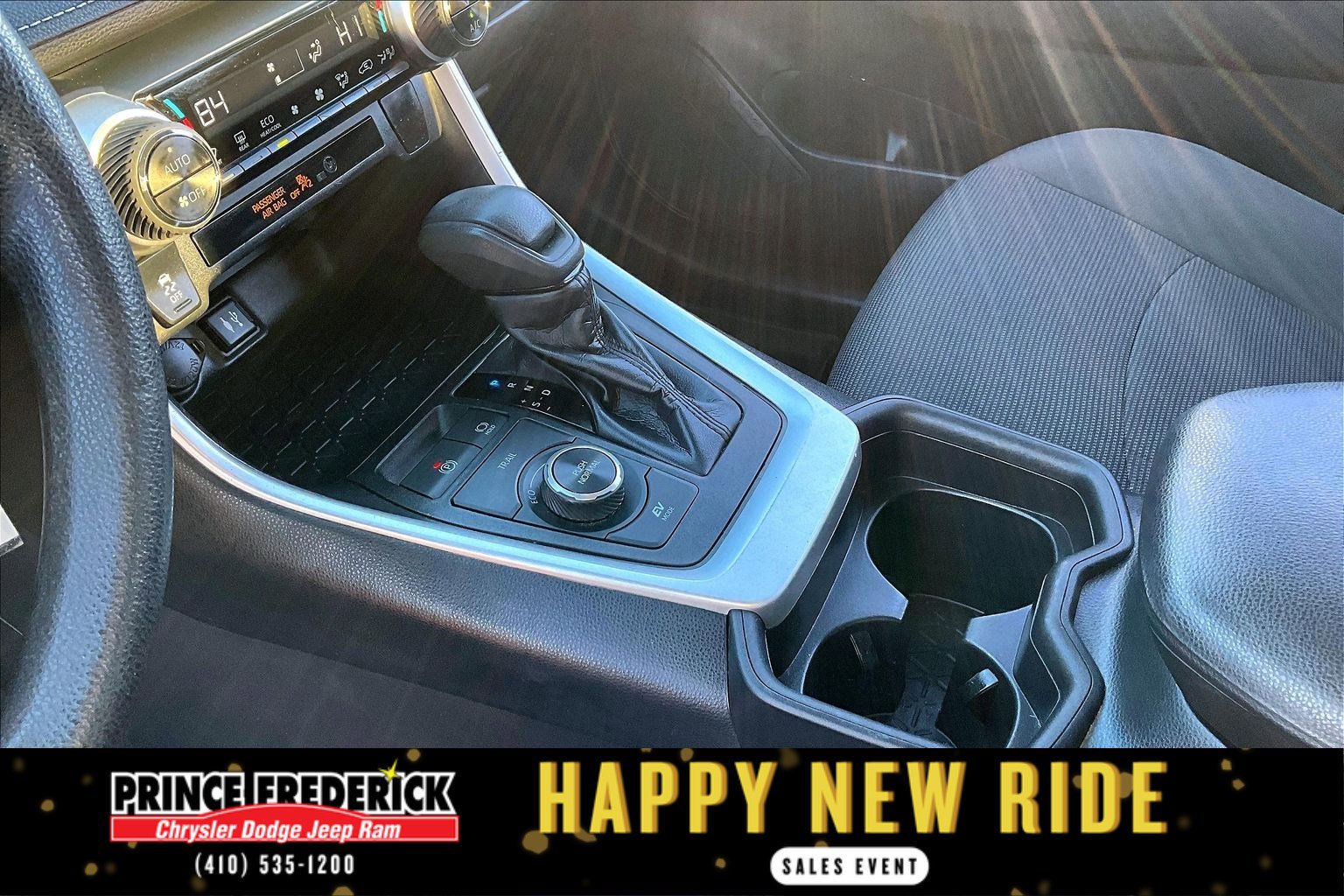 Used 2019 Toyota RAV4 LE image 15