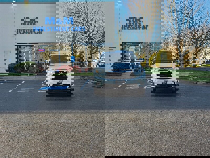 Used 2014 Toyota Highlander XLE image 56