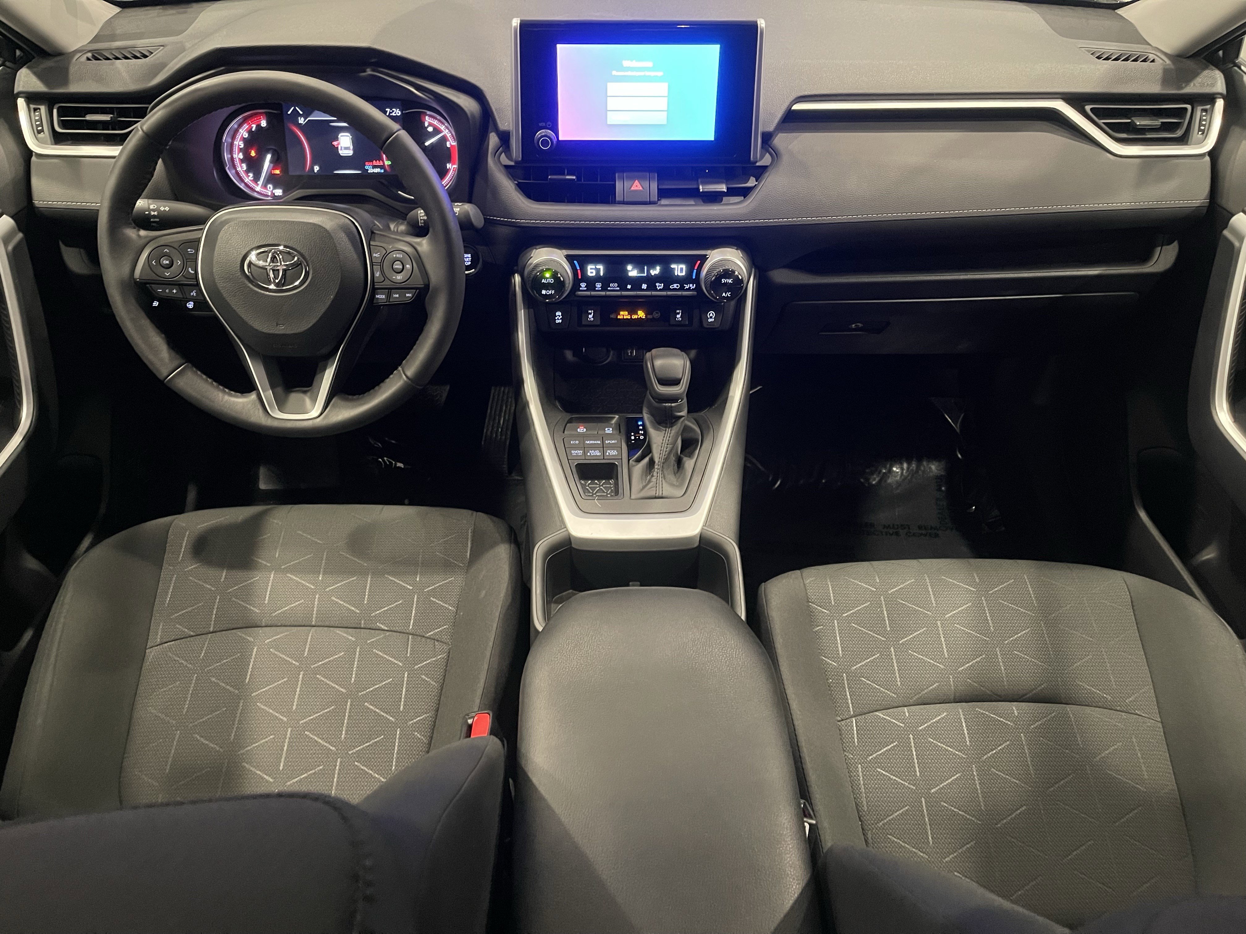 Used 2023 Toyota RAV4 XLE image 17