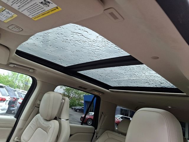 Used 2021 Lincoln Navigator Reserve w/ Luxury Package AWD/4WD image 16