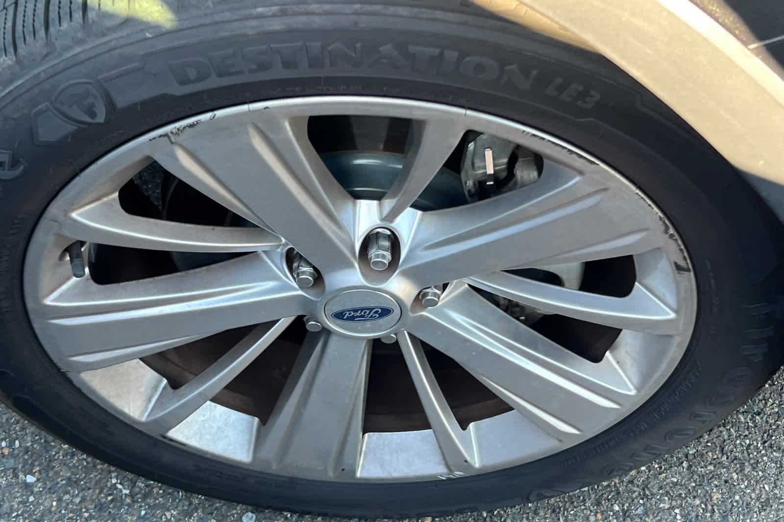 Used 2019 Ford Explorer Limited w/ Class III Trailer Tow Package FWD image 15