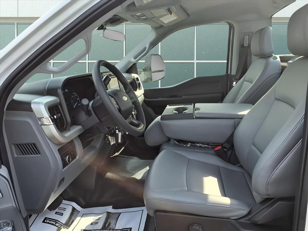 New 2025 Ford F550 4x4 Regular Cab Super Duty image 21