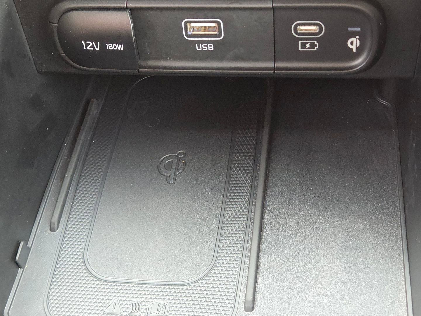 Used 2025 Kia Telluride S image 9