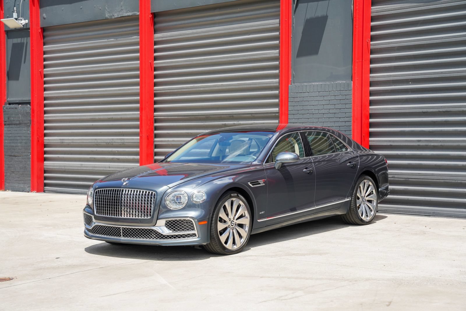 Used 2020 Bentley Flying Spur W12 AWD/4WD image 1