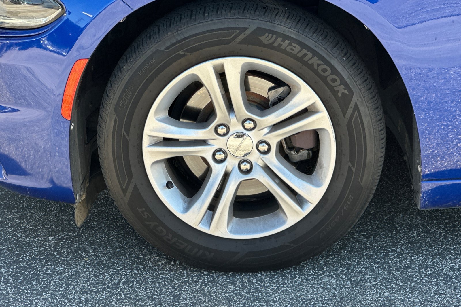 Used 2019 Dodge Charger SXT RWD image 33